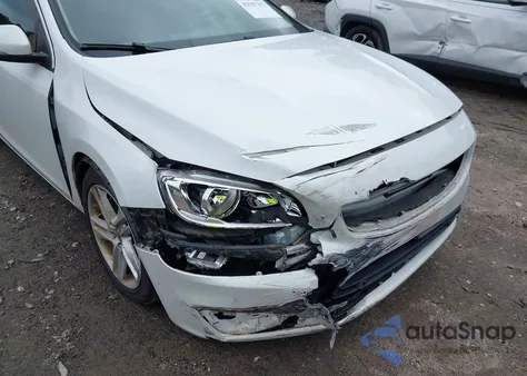2015 Volvo V60 T5 Premier from USA, damaged, VIN YV140MEB8F1188282